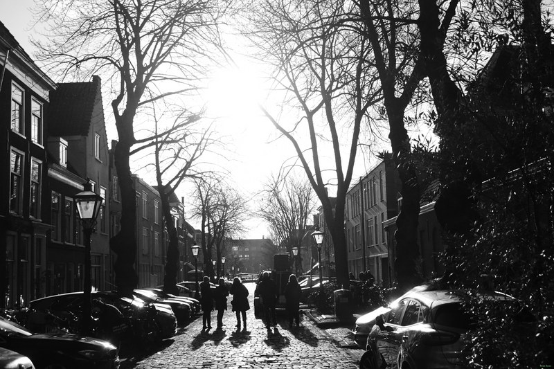 People-casting-shadows - cover.RX100224